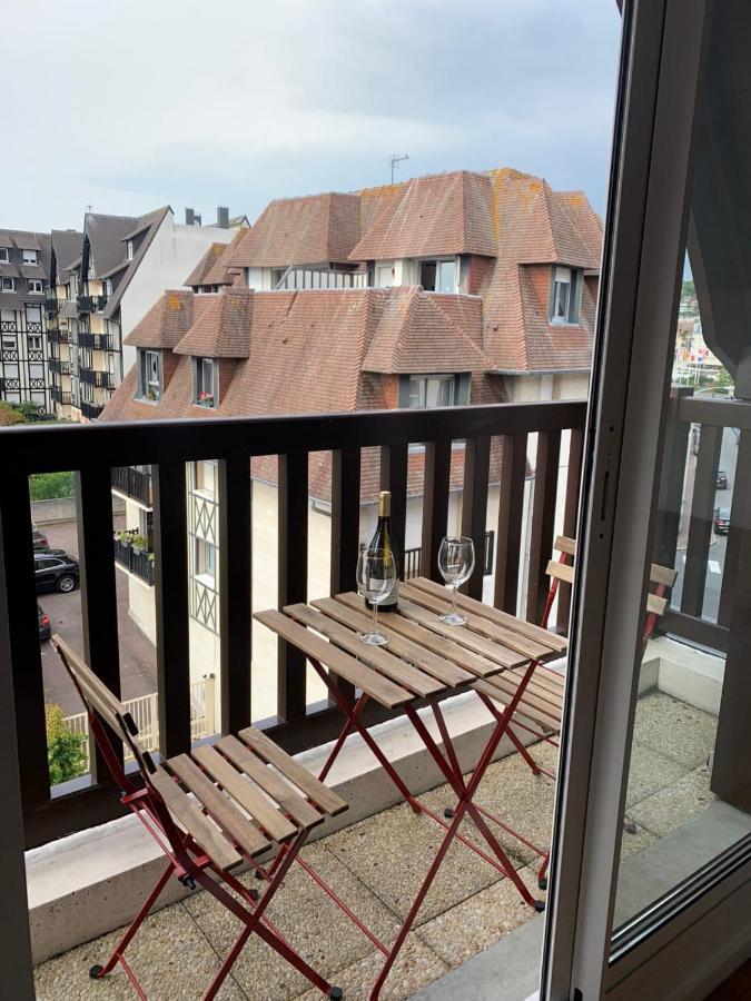Nice 41 M With Balcony Near The Beach دوفييل المظهر الخارجي الصورة